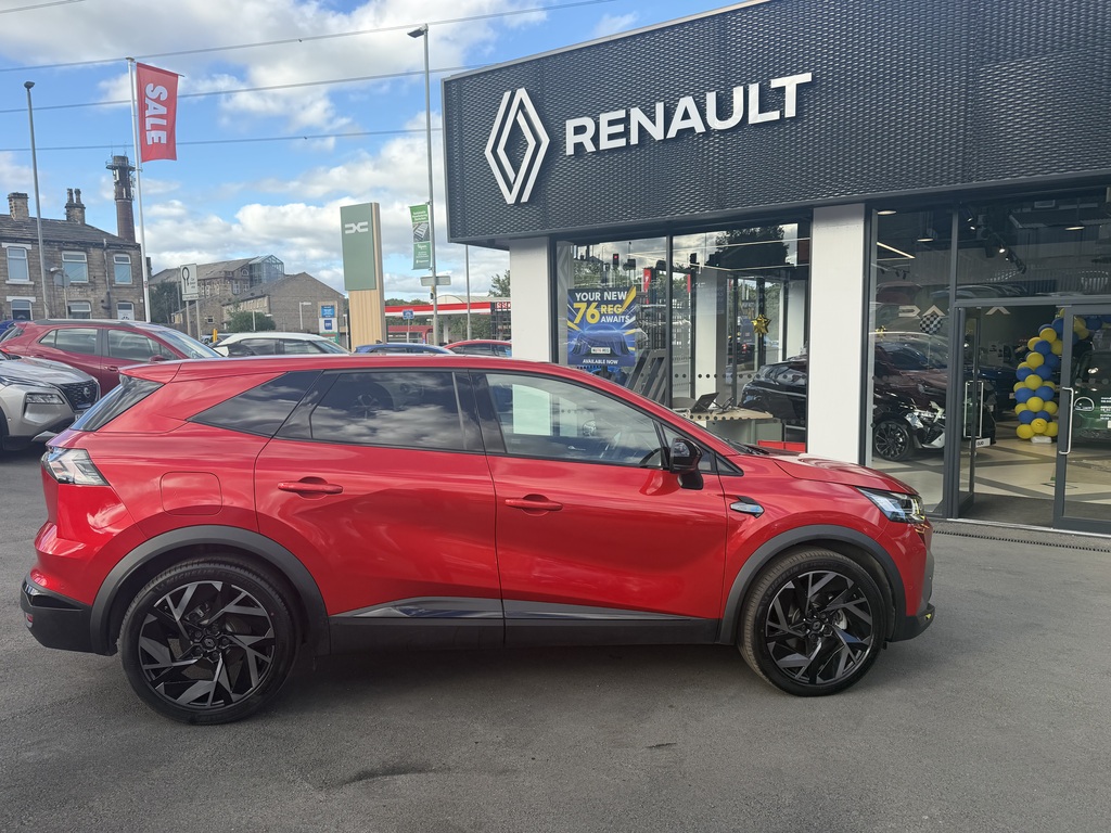Renault Symbioz 1.8 E-tech Techno Esprit Alpine Suv Hyb HN75VUW Red #3