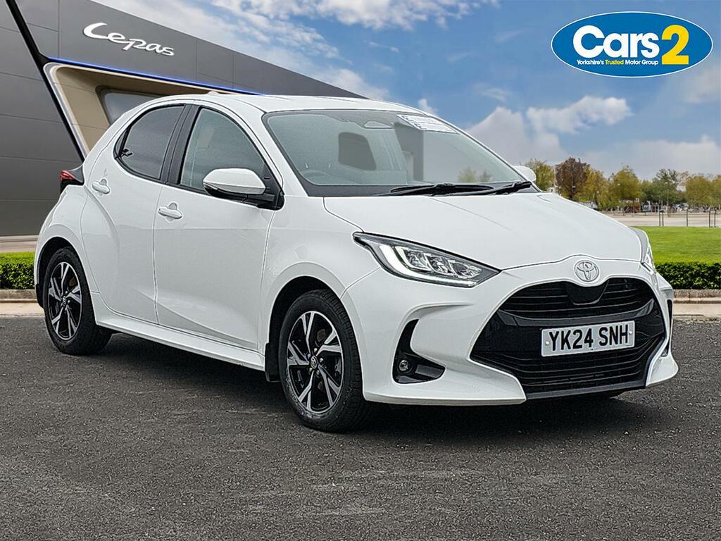 Toyota Yaris 1.5 Vvt-h Design Hatchback Hybrid E-cvt White
