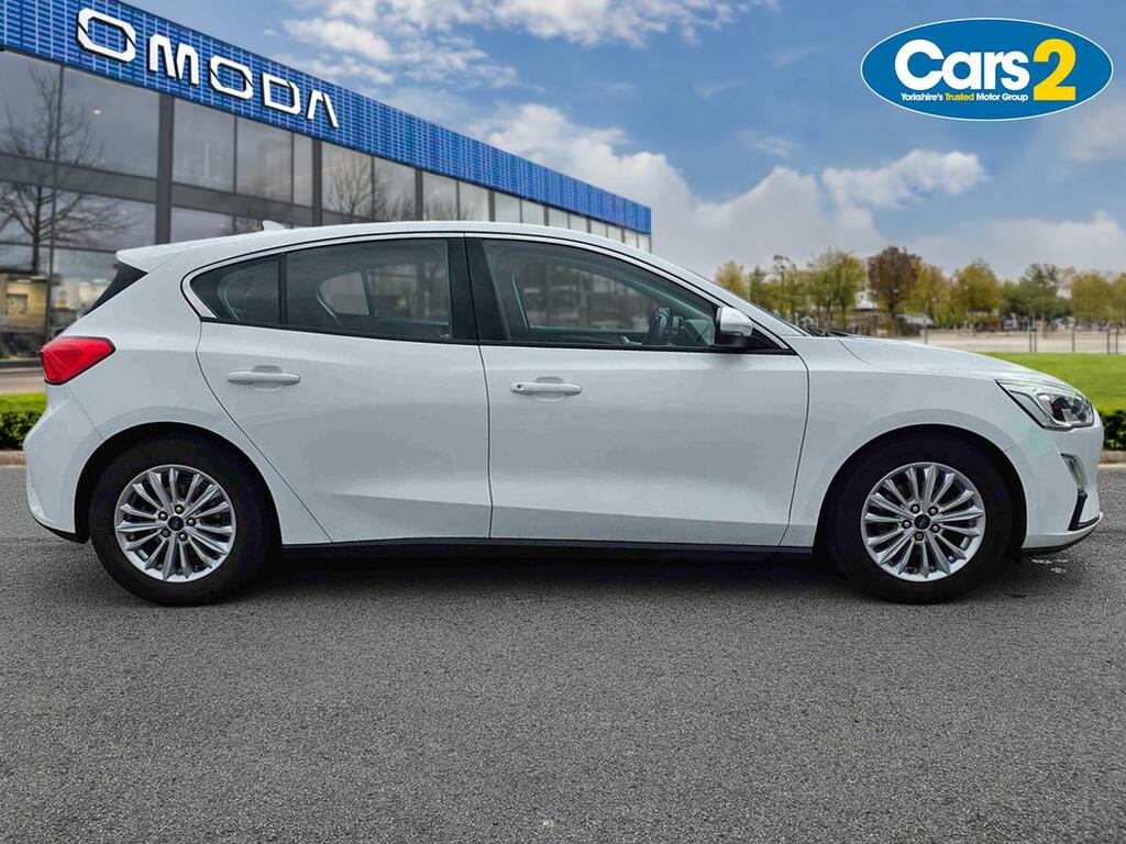 Ford Focus 1.0T Ecoboost Titanium Hatchback WN19TWL White #2