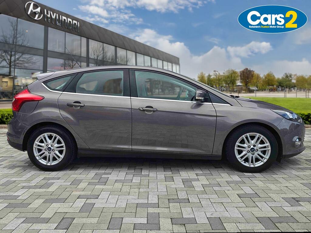 Ford Focus 1.6 Tdci Titanium Hatchback Euro Brown #2