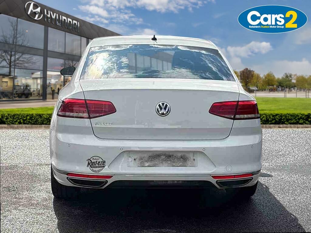Volkswagen Passat 1.5 Tsi Evo R-line Saloon Euro 6 White #4
