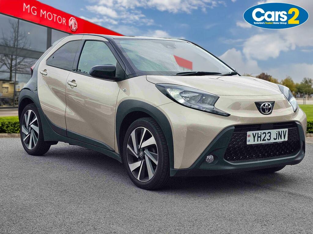 Toyota Aygo X Edge Beige