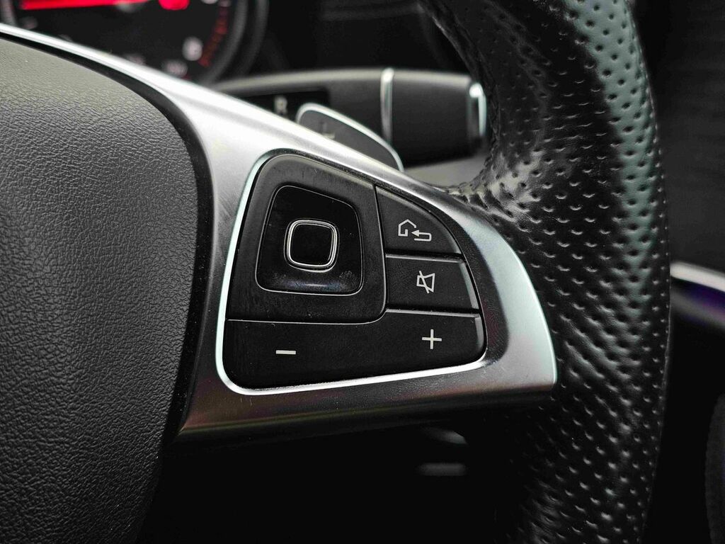 Mercedes-Benz E Class Amg Line Edition Black #28
