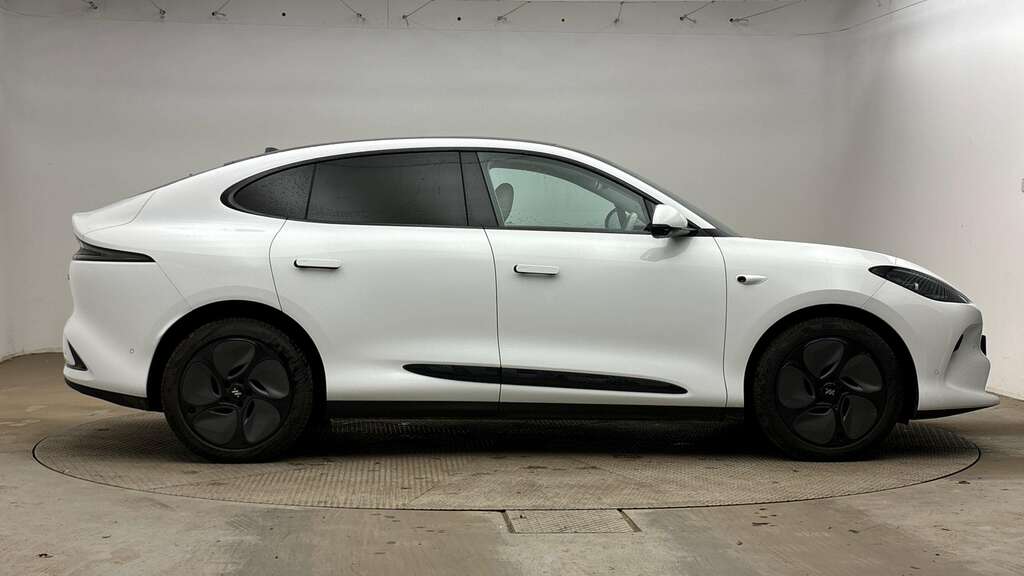 MG IM6 Mg Im6 300Kw Long Range 100Kwh White #5