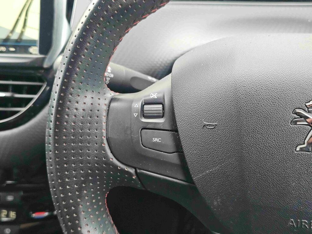 Peugeot 208 1.2 Puretech 82 Tech Edition Start Stop Black #24