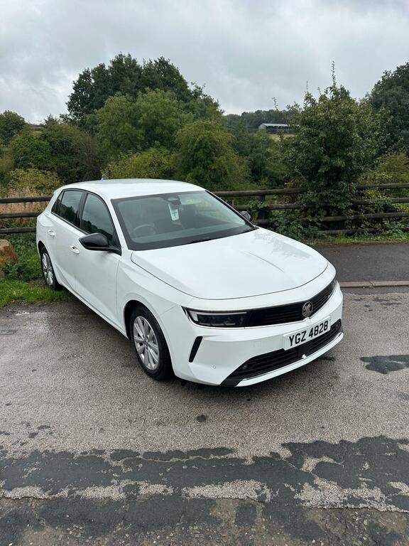 Vauxhall Astra Hatchback 1.2 Turbo Design Euro 6 Ss 2022 White