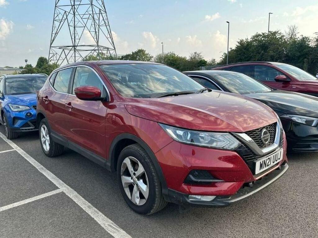 Nissan Qashqai Suv 1.3 Dig-t Acenta Premium Euro 6 Ss 202 Red