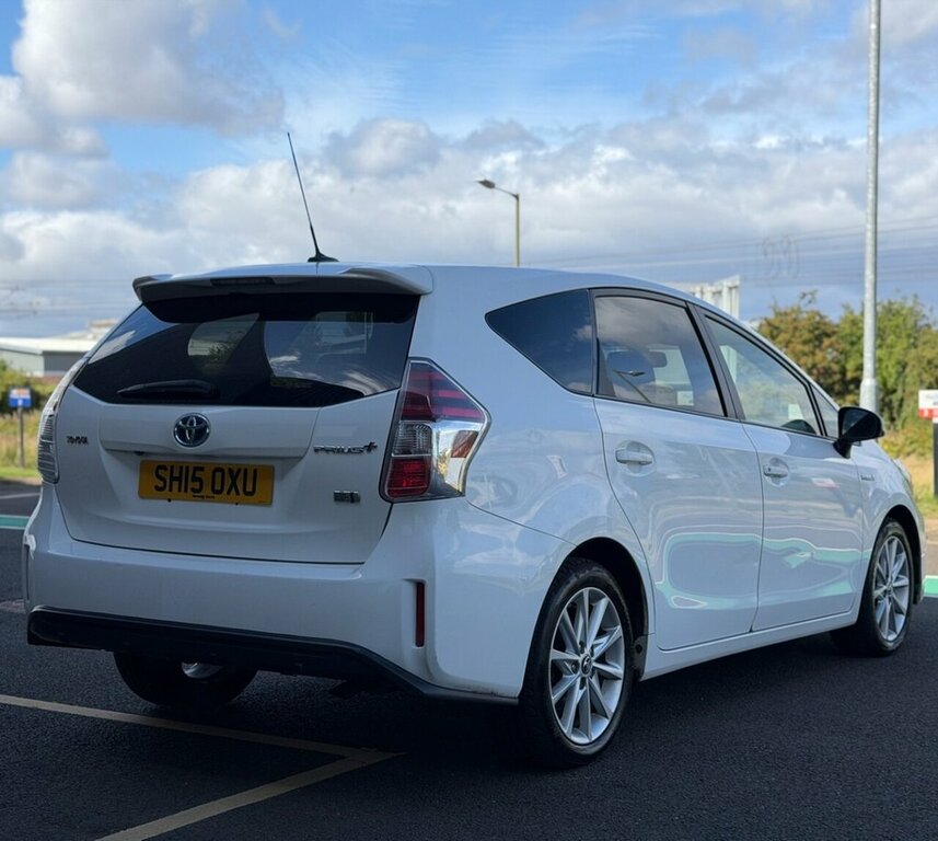 Toyota Prius+ 1.8L Excel White #3