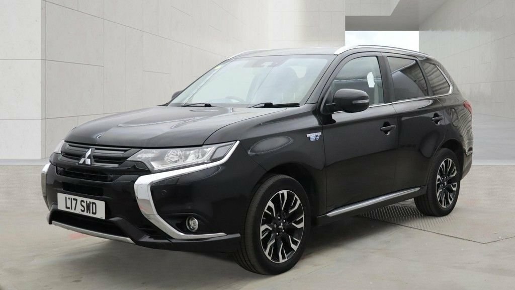 Mitsubishi Outlander 2L 4Hs L17SWD Black #2