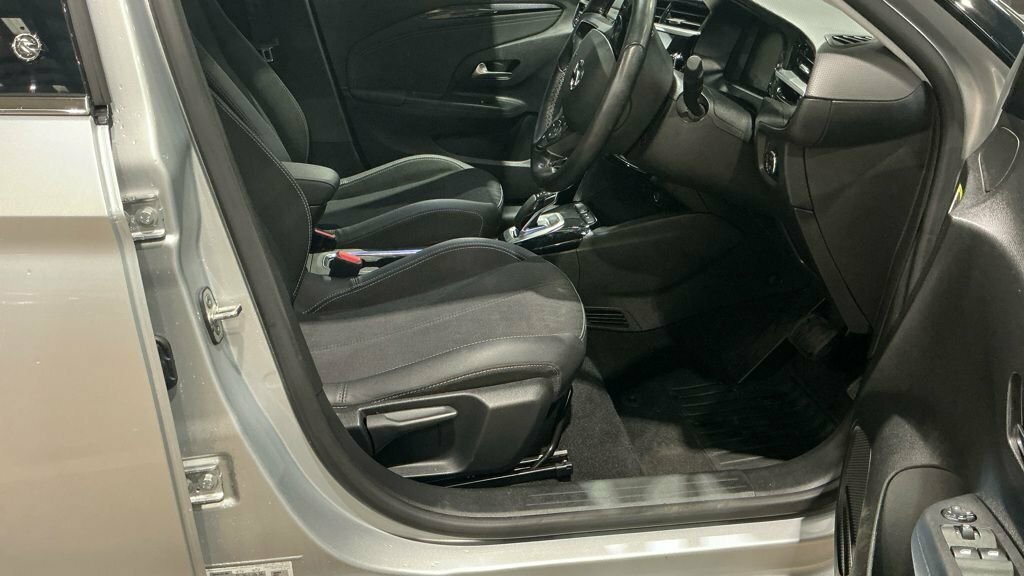 Vauxhall Corsa-e Hatchback 50Kwh Anniversary Edition 202272 Red #11