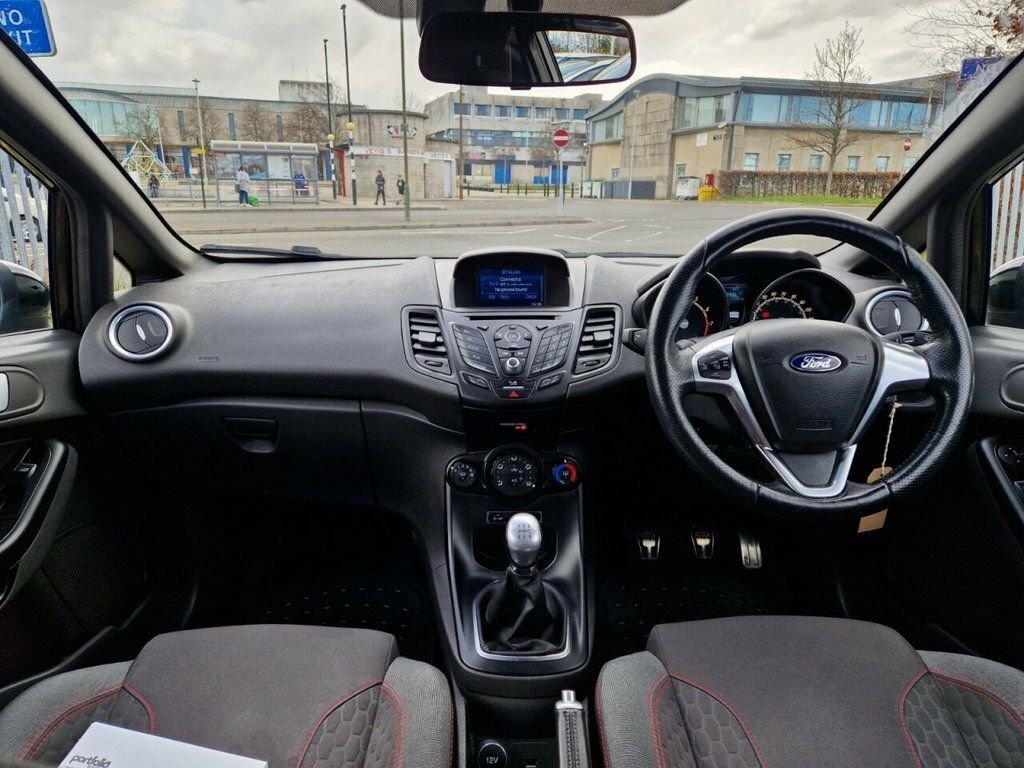 Ford Fiesta 1L St-line Black #4