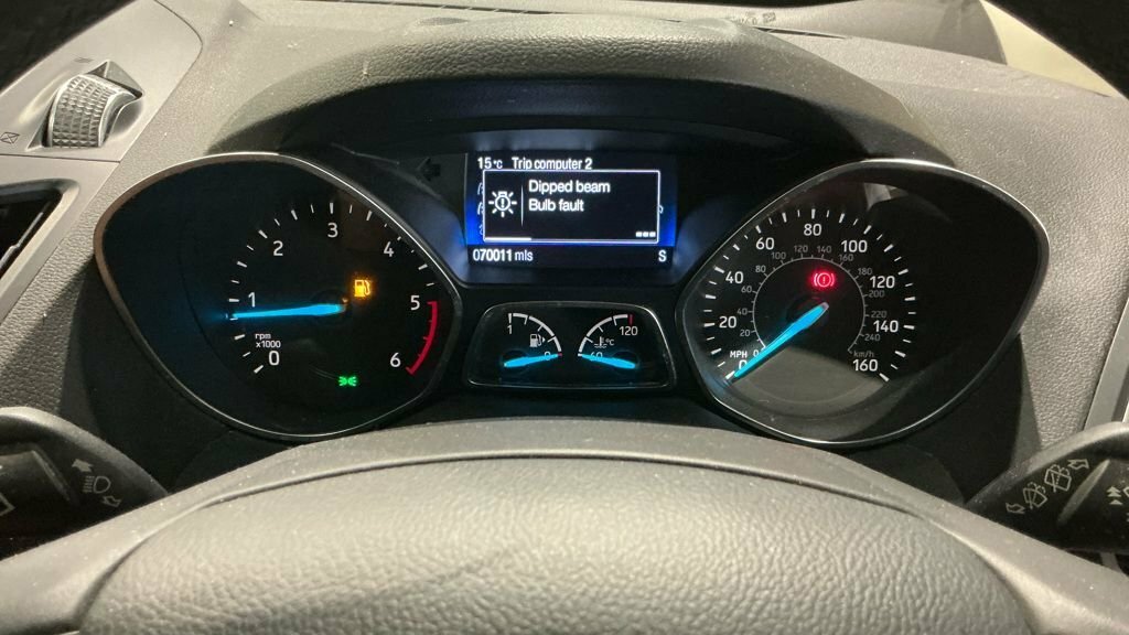 Ford Kuga Kuga St-line X Red #12