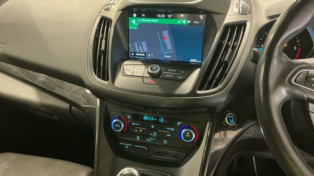 Ford Kuga Kuga St-line X Red #13