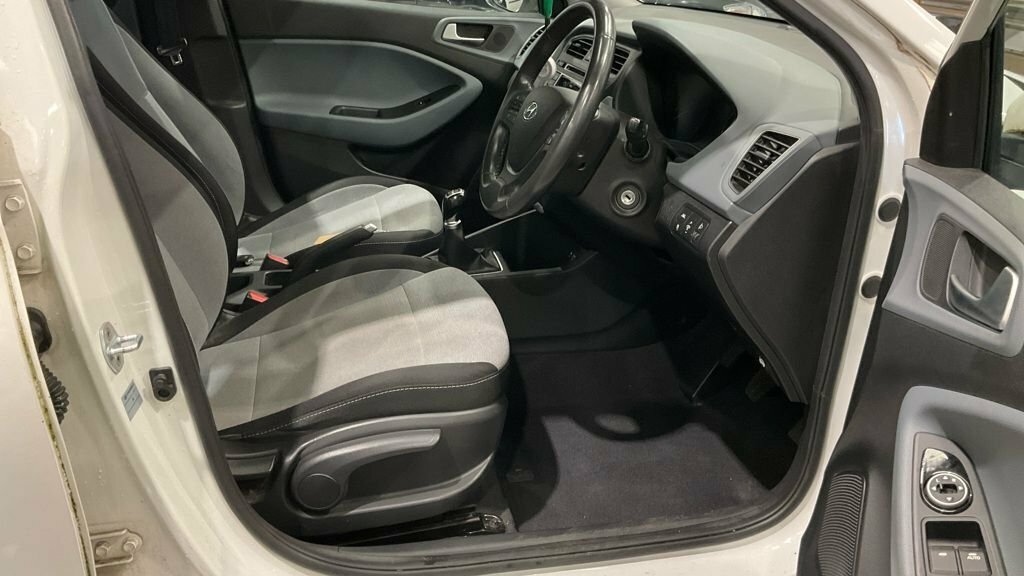 Hyundai I20 Silver #7