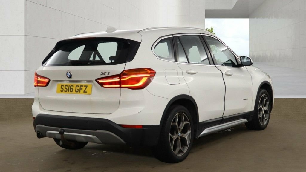 BMW X1 2L Xline White #4