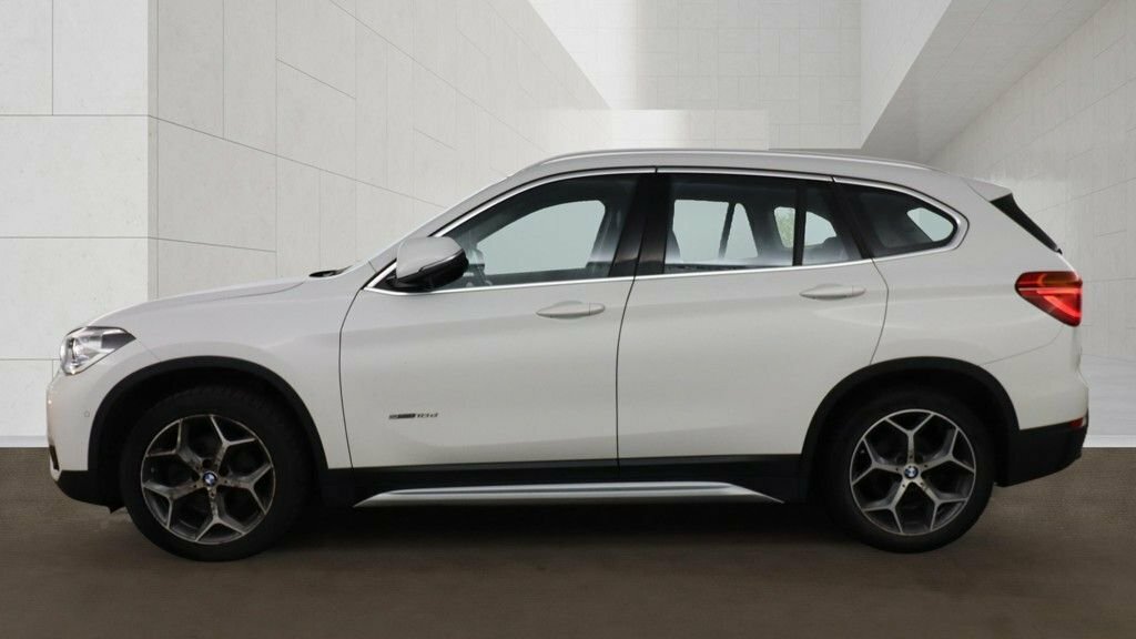 BMW X1 2L Xline White #6