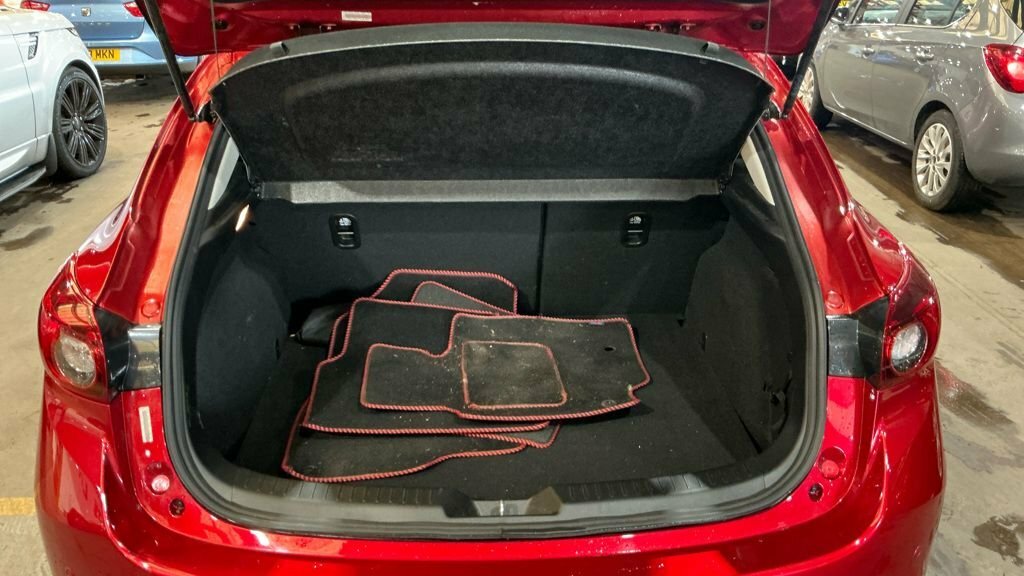 Mazda 3 2.0 120 Sport Nav Leather Red #8