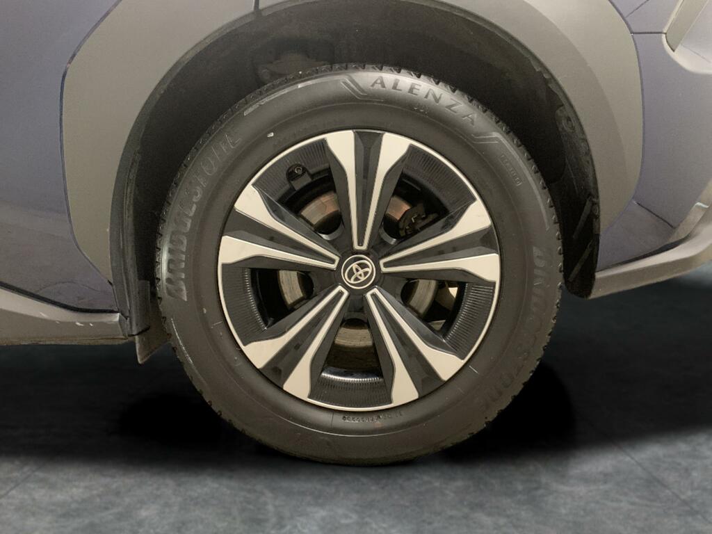 Toyota bZ4X Vision Silver #17
