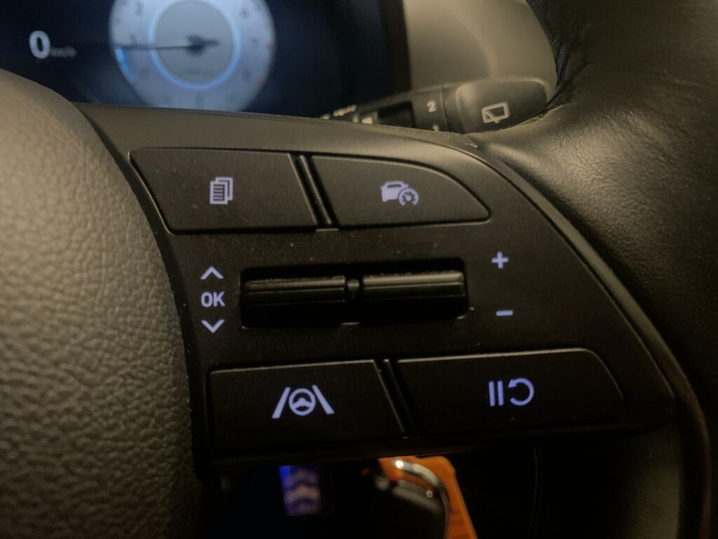 Hyundai Bayon Se Connect Black #30