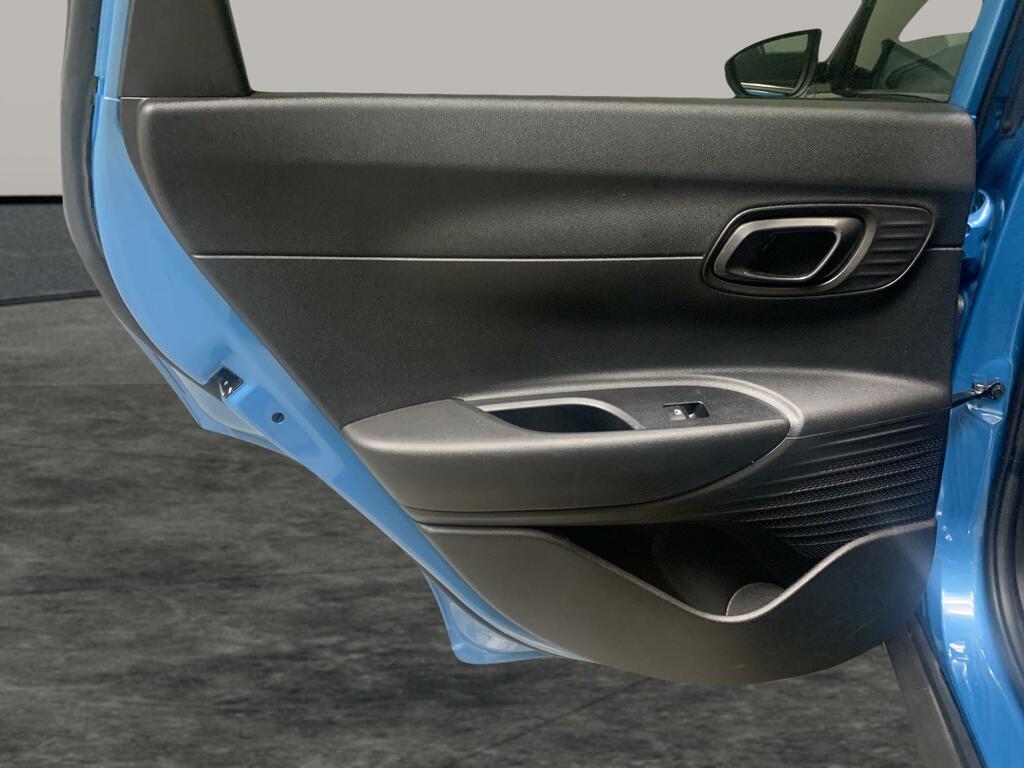 Hyundai Bayon Se Connect Black #17