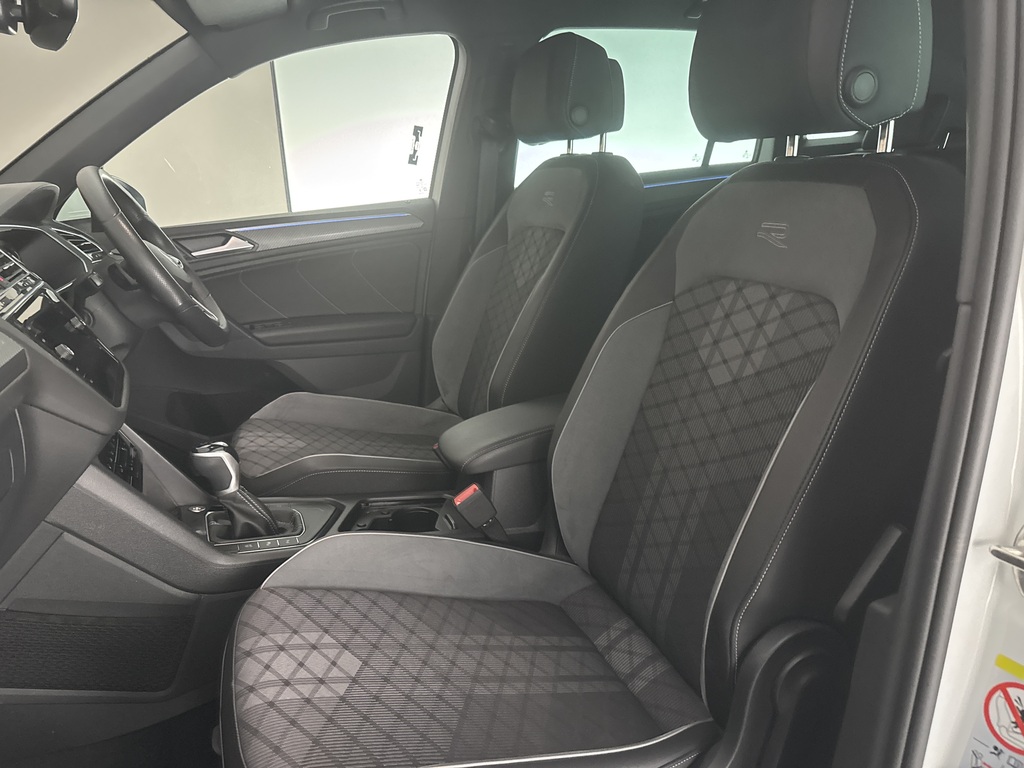 Volkswagen Tiguan R-line Edition 2.0 Tdi 150Ps Dsg Black #16