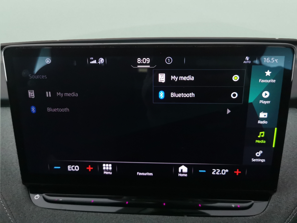 Skoda ENYAQ Crossover #24