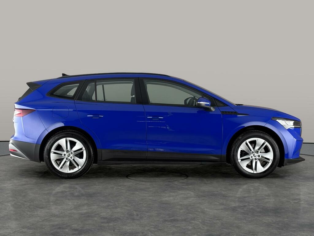 Skoda ENYAQ Crossover #4