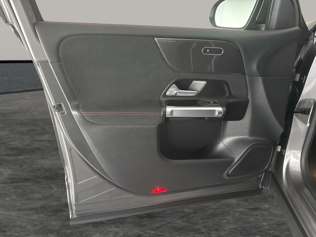 Mercedes-Benz GLB Class Amg Line Premium Plus Black #15