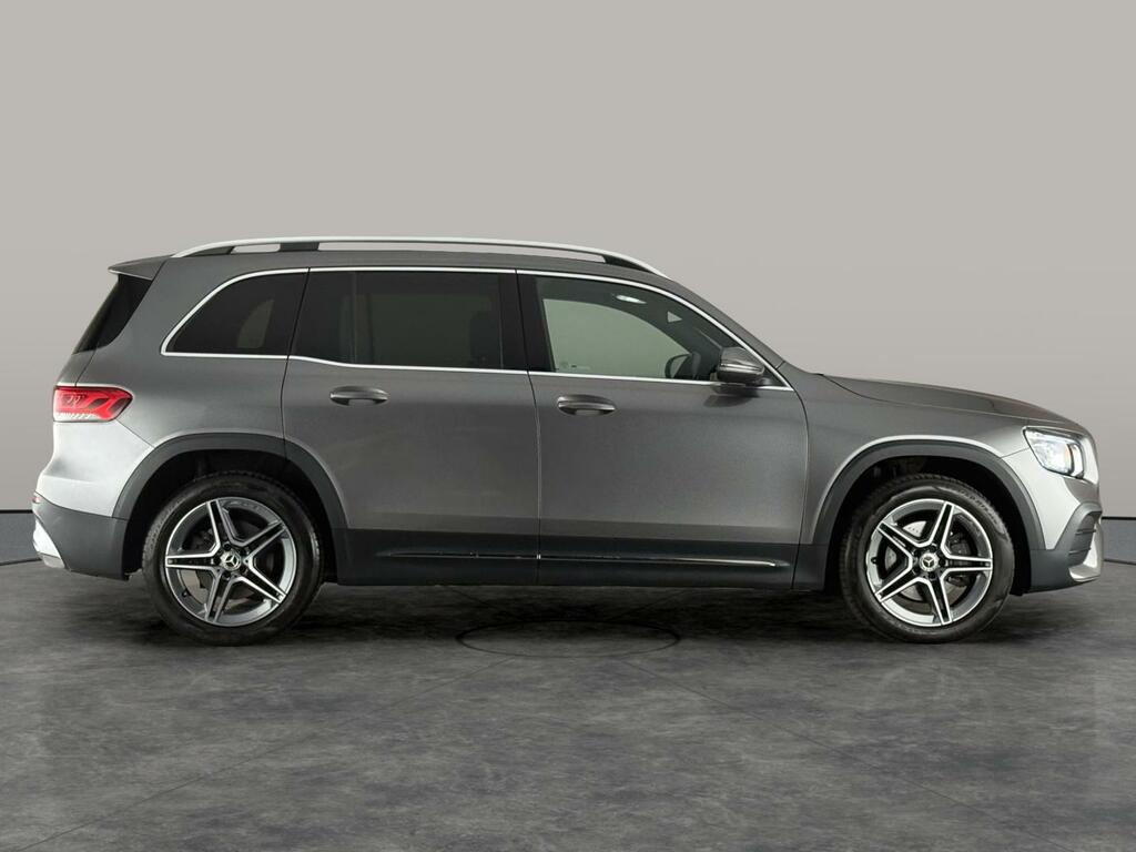 Mercedes-Benz GLB Class Amg Line Premium Plus Black #4