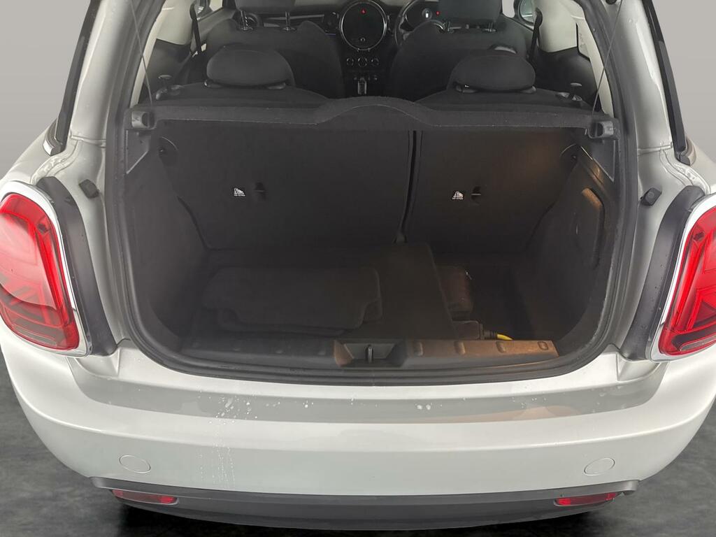 Mini Electric Hatch 135Kw Cooper S Level 1 33Kwh 17In A White #14