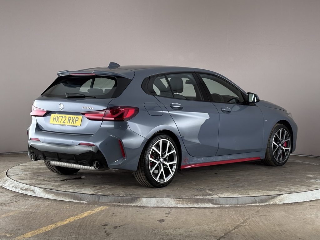 BMW 1 Series M135i Xdrive Step Black #5