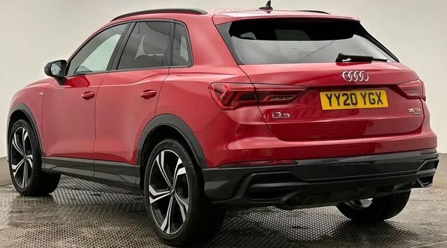 Audi Q3 2.0 Tdi 35 Edition 1 Suv Quattro Red #3