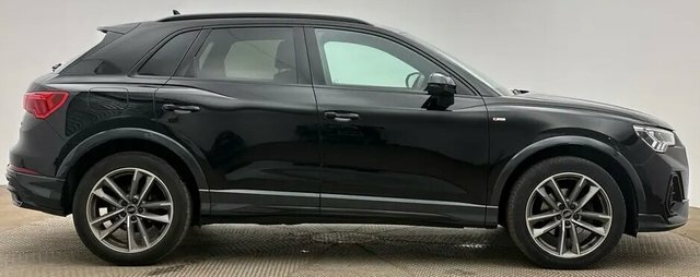 Audi Q3 2.0 Tdi 35 Black Edition Suv S Tronic E Black #4