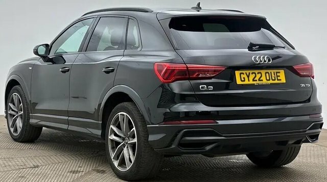 Audi Q3 2.0 Tdi 35 Black Edition Suv S Tronic E Black #3