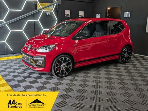 Volkswagen Up 1.0 Up Gti KT67WCG Red