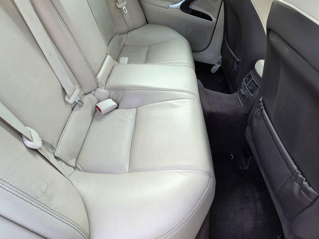 Lexus IS 2.5L Se-i Silver #19