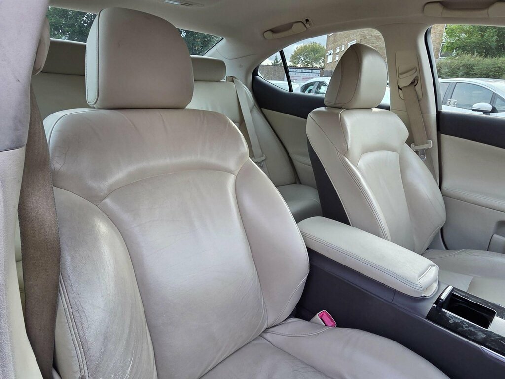 Lexus IS 2.5L Se-i Silver #16