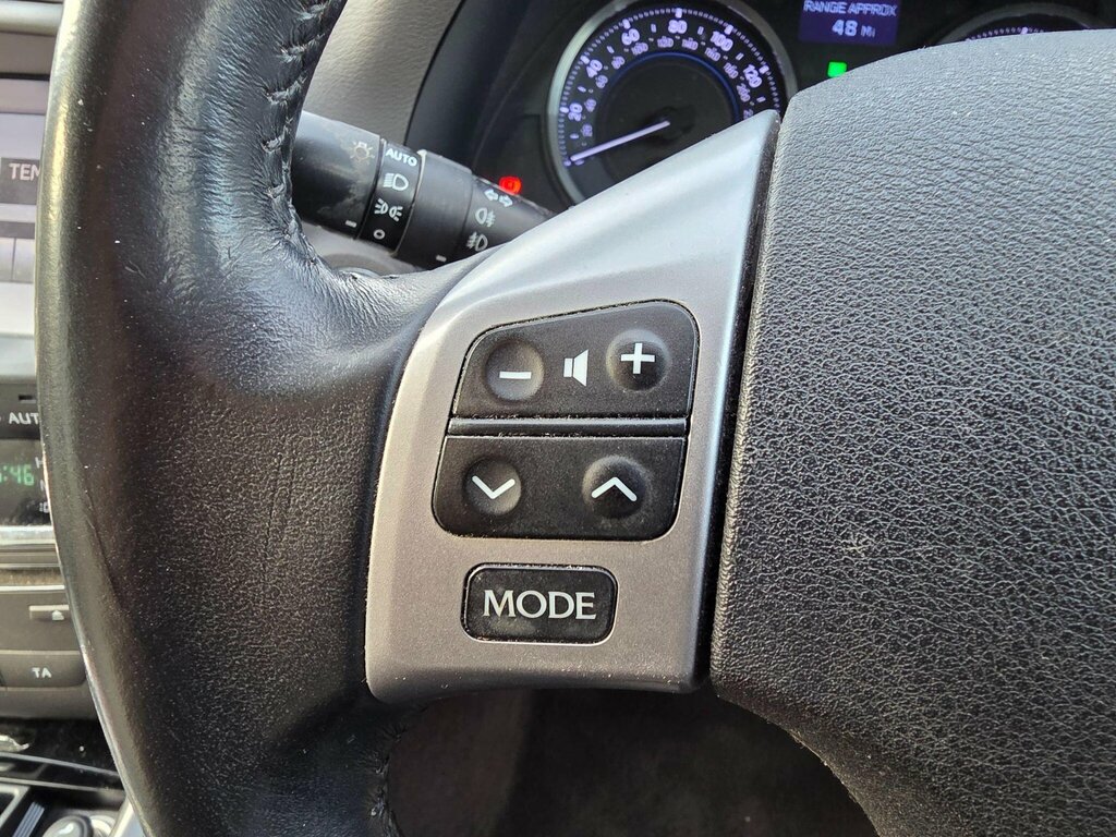 Lexus IS 2.5L Se-i Silver #12
