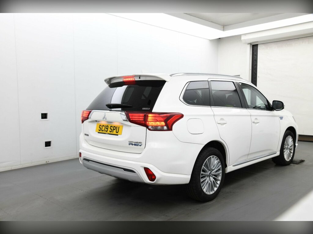 Mitsubishi Outlander 2.4H Twinmotor 13.8Kwh Juro Cvt 4Wd Euro 6 Ss 5 White #4