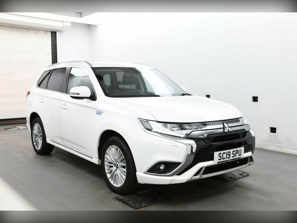 Mitsubishi Outlander 2.4H Twinmotor 13.8Kwh Juro Cvt 4Wd Euro 6 Ss 5 White