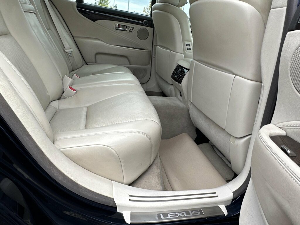 Lexus LS 5.0 600H V8 Cvt Silver #30