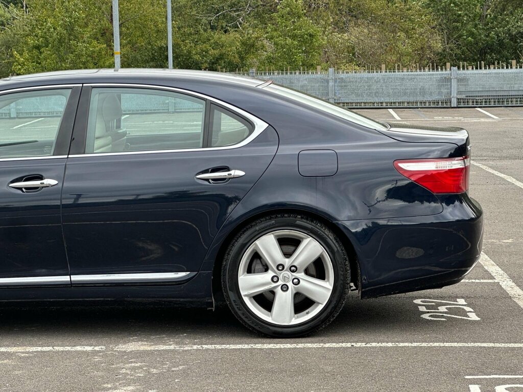 Lexus LS 5.0 600H V8 Cvt Silver #96