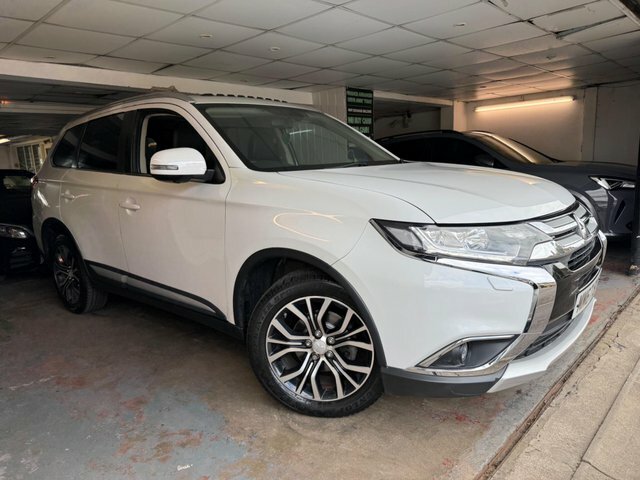 Mitsubishi Outlander 2.2 Di-d 4 4Wd Euro 6 White