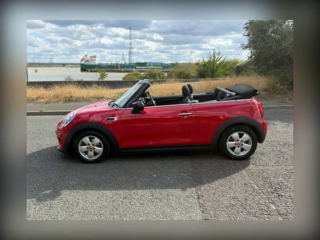 Mini Convertible 1.5 Cooper Classic Steptronic Euro 6 Ss FX69LJU Red #3