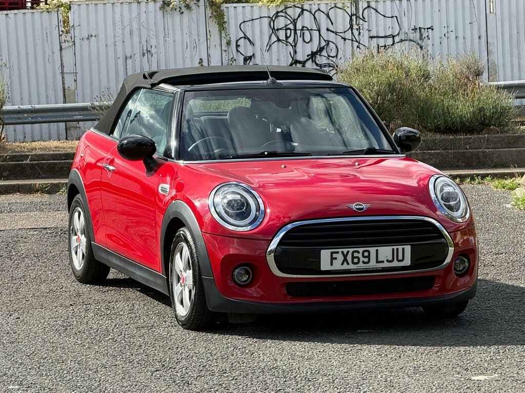 Mini Convertible 1.5 Cooper Classic Steptronic Euro 6 Ss FX69LJU Red