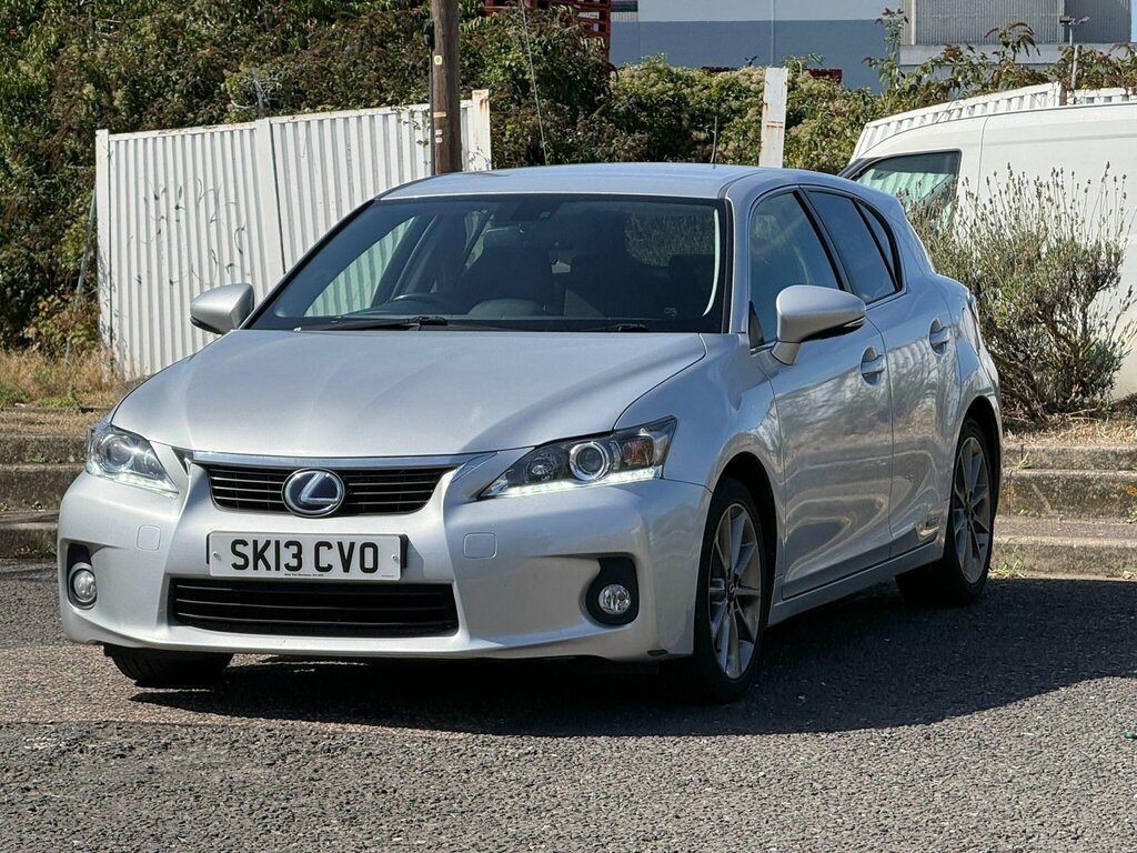 Lexus CT 200H Advance White #20