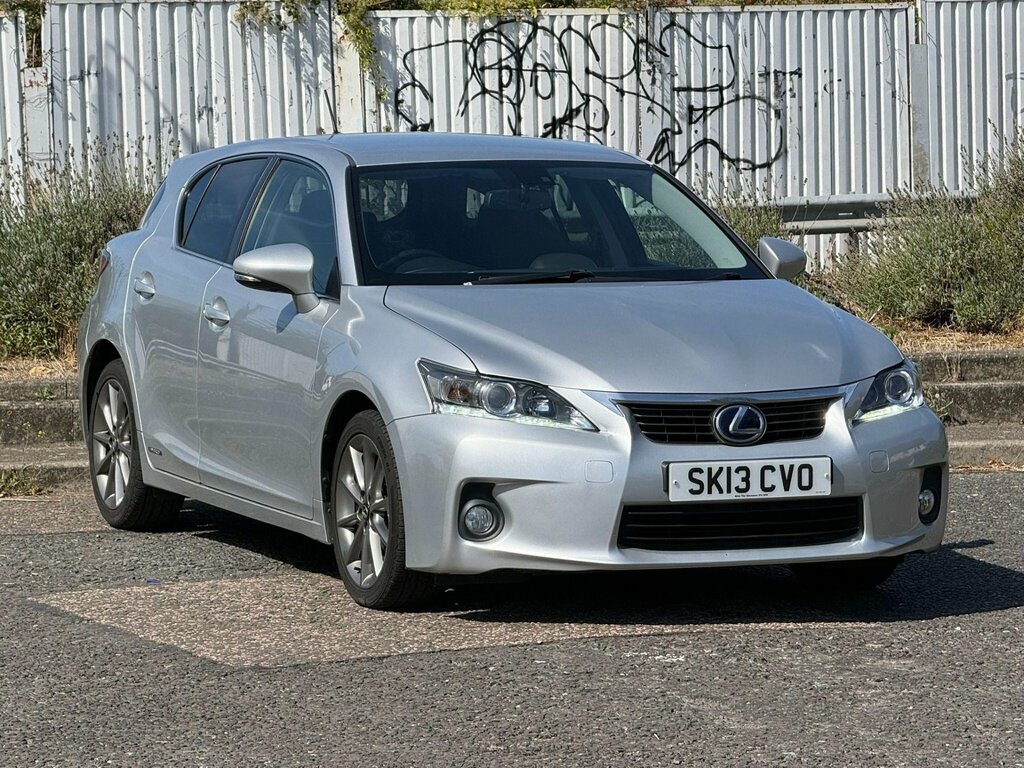 Lexus CT 200H Advance White #19