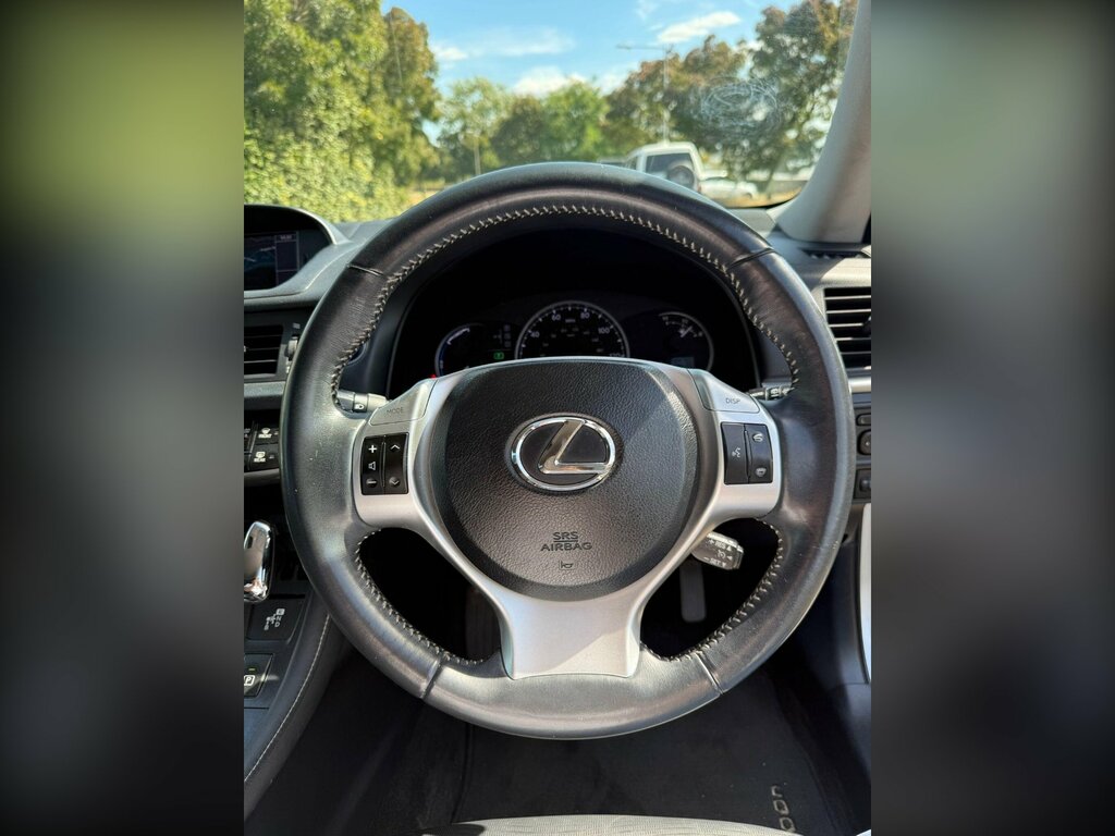 Lexus CT 200H Advance White #11