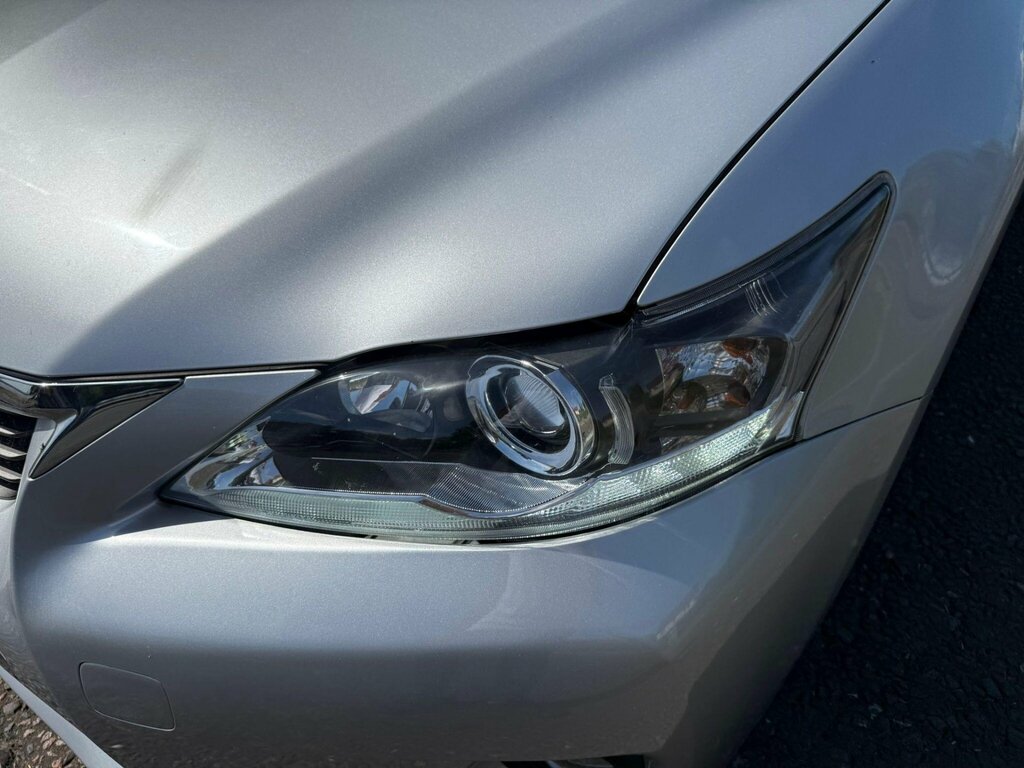 Lexus CT 200H Advance White #16