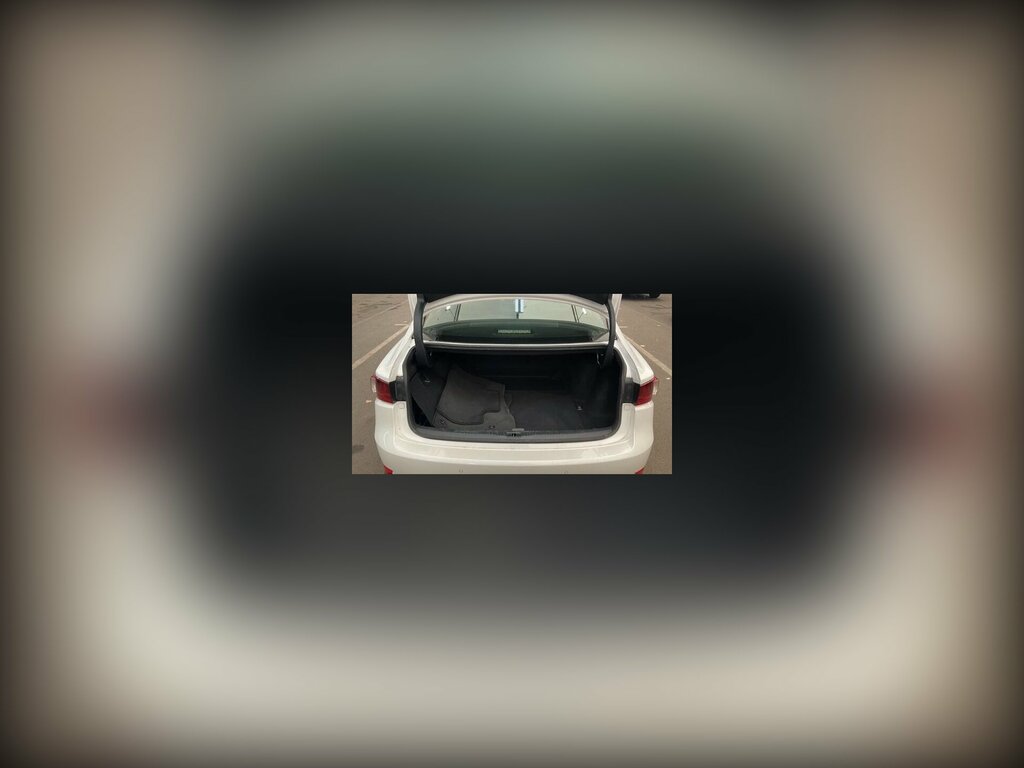 Lexus IS 2.5 300H Executive Edition Saloon Hybri White #2